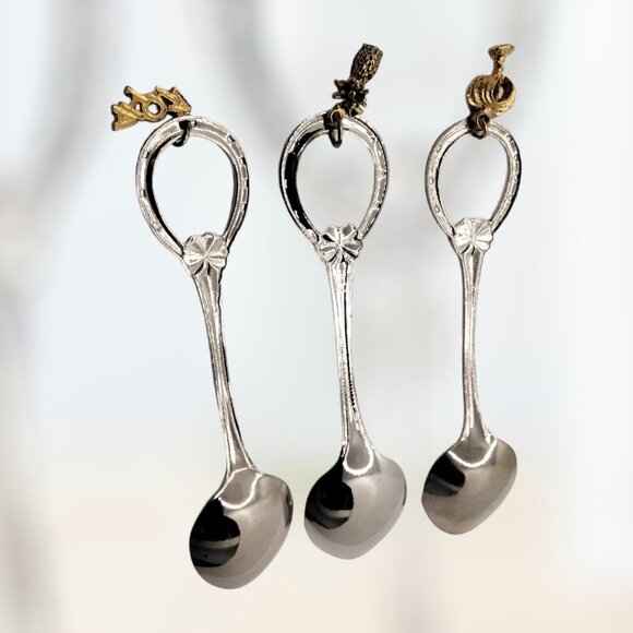 Vintage Hawaiian Souvenir Spoons Set of 3 Silver Metal with Gold Metal Charms - Picture 3 of 6